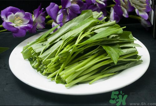 空心菜沒(méi)有炒熟能吃嗎?空心菜沒(méi)炒熟吃了會(huì)怎么樣