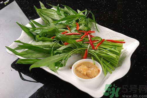 空心菜沒(méi)有炒熟能吃嗎?空心菜沒(méi)炒熟吃了會(huì)怎么樣