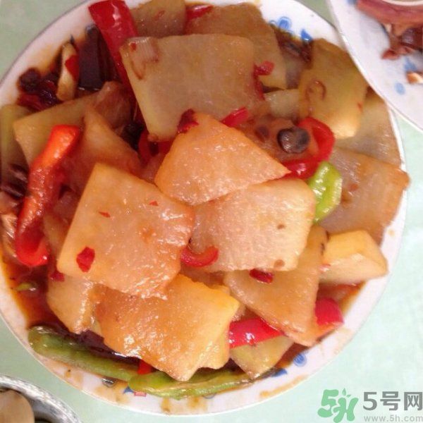 豆瓣醬的做法？豆瓣醬和黃豆醬的區(qū)別？