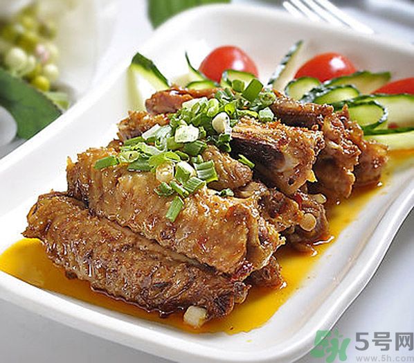 豆瓣醬的做法？豆瓣醬和黃豆醬的區(qū)別？