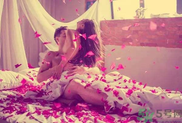 同居之后男生對(duì)女生的印象是怎么樣的？同居之后如何保持加分狀態(tài)？