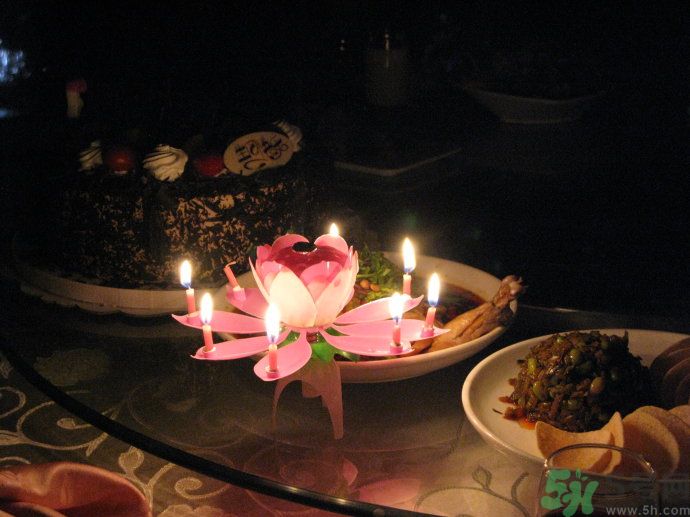 音樂蠟燭突然爆炸 音樂蠟燭會爆炸嗎？