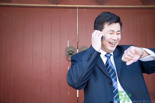 為什么中年人容易出軌？中年人出軌是什么原因？