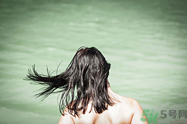 洗澡怎么洗的干凈？洗澡怎么洗后背？