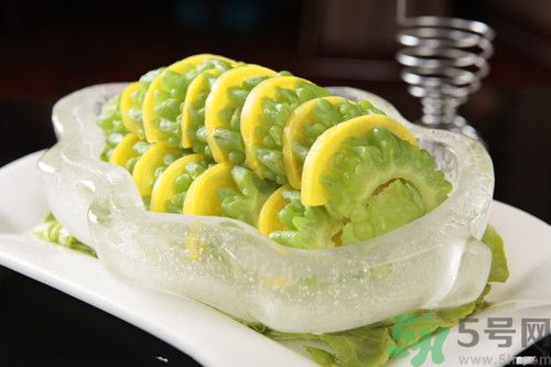 苦瓜沒炒熟能吃嗎?苦瓜沒熟會中毒嗎 苦瓜沒炒熟能吃嗎?苦瓜沒熟會中毒嗎