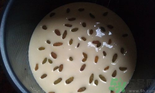 提子和酸奶能一起吃嗎?提子和酸奶一起吃會(huì)怎么樣 提子和酸奶能一起吃嗎?提子和酸奶一起吃會(huì)怎么樣