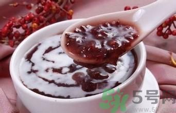 吃蓮蓬可以補(bǔ)血嗎?女人吃蓮蓬能補(bǔ)血嗎? 吃蓮蓬可以補(bǔ)血嗎?女人吃蓮蓬能補(bǔ)血嗎?