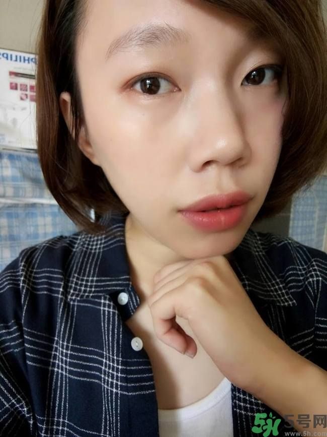 凱朵kate覺(jué)醒鉆光閃耀杏仁三色眼影使用方法及畫(huà)法步驟