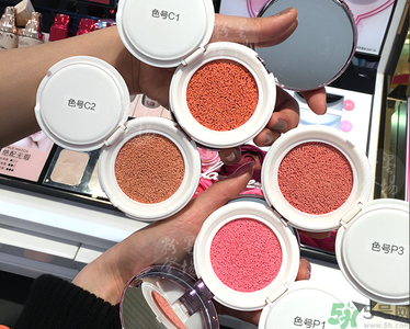 巴黎歐萊雅奇煥光采水光空氣輕墊腮紅使用方法 保質(zhì)期多久 巴黎歐萊雅奇煥光采水光空氣輕墊腮紅使用方法 保質(zhì)期多久