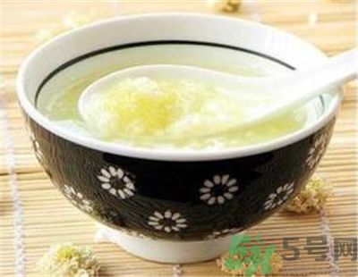 米湯可以沖米粉嗎?米湯能沖米粉給寶寶吃嗎? 米湯可以沖米粉嗎?米湯能沖米粉給寶寶吃嗎?