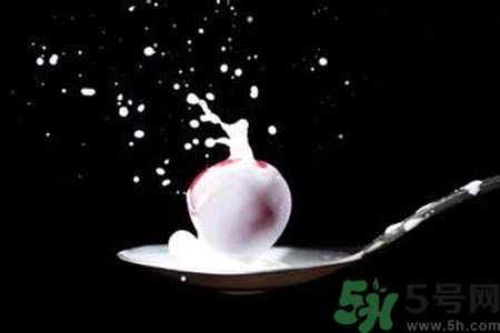 燒水壺可以煮牛奶嗎？燒水壺煮的牛奶可以喝嗎？