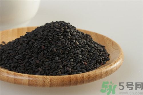芝麻能治便秘嗎?便秘吃芝麻有用嗎 芝麻能治便秘嗎?便秘吃芝麻有用嗎