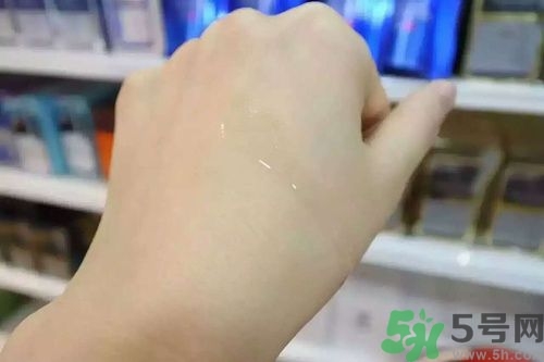 AHC神仙水效果怎么樣？AHC神仙水怎么用？