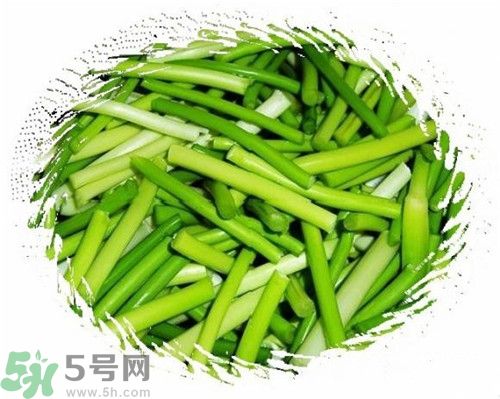 吃蒜苗會(huì)上火嗎?吃蒜苗上火怎么辦 吃蒜苗會(huì)上火嗎?吃蒜苗上火怎么辦