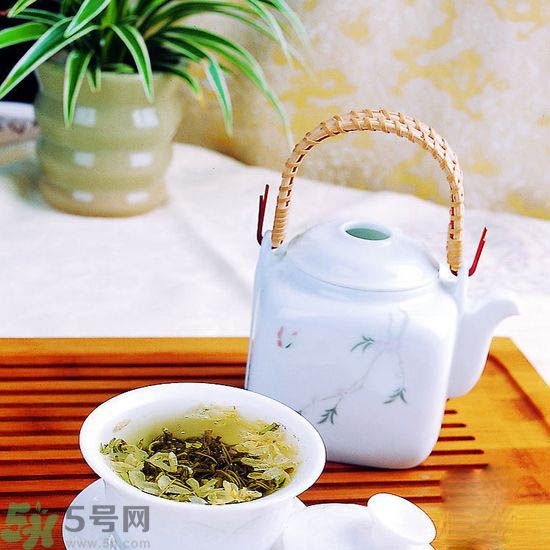痛風(fēng)可以喝茉莉花茶嗎？痛風(fēng)喝茉莉花茶好嗎？