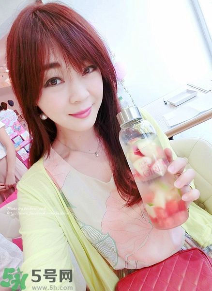 寵愛之名寵愛女孩面膜怎么樣？寵愛女孩礦物云絲面膜好用嗎？