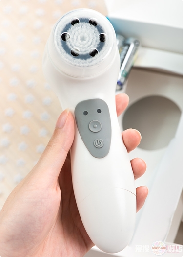 Neogence霓凈思潔膚儀洗臉機(jī)怎么樣及作用 Neogence霓凈思潔膚儀洗臉機(jī)怎么樣及作用