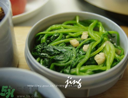 空心菜和豆腐能一起吃嗎?空心菜和豆腐一起吃會(huì)怎么樣 空心菜和豆腐能一起吃嗎?空心菜和豆腐一起吃會(huì)怎么樣