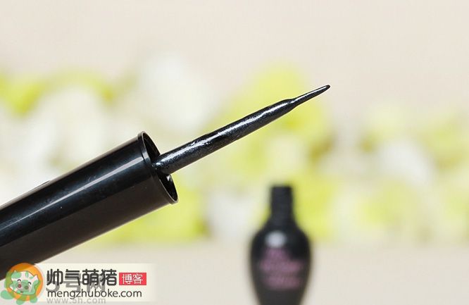 愛(ài)麗小屋伊蒂之屋眼線液真假辨別與對(duì)比圖