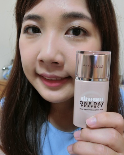 美寶蓮夢幻奇跡控油透潤持妝乳怎么樣？好用嗎？