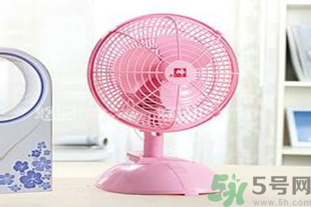 吹電風(fēng)扇頭痛是怎么回事？吹電風(fēng)扇頭痛怎么辦？