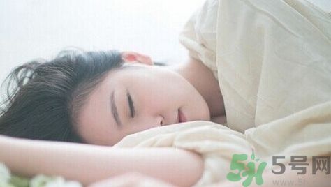 睡瓷磚上有什么壞處?睡瓷磚上對(duì)有身體有什么危害? 睡瓷磚上有什么壞處?睡瓷磚上對(duì)有身體有什么危害?