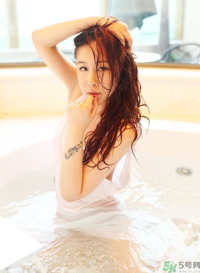 女性月經(jīng)期間可以做愛嗎？月經(jīng)期間做愛女性會得婦科病嗎？