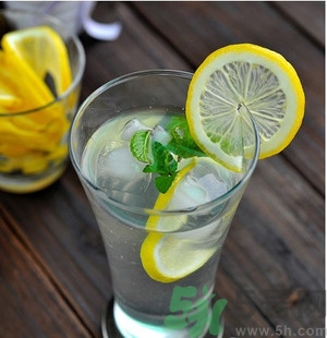 女生可以喝什么茶排毒養(yǎng)顏？女生喝什么茶可以美容？