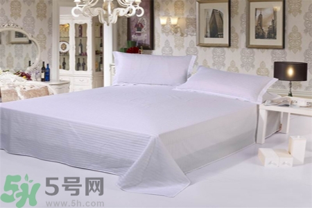 床單有油漬怎么辦？床單有油漬怎么洗掉？