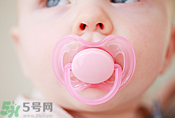 寶寶的奶嘴多久換一次?奶嘴怎么消毒 寶寶的奶嘴多久換一次?奶嘴怎么消毒