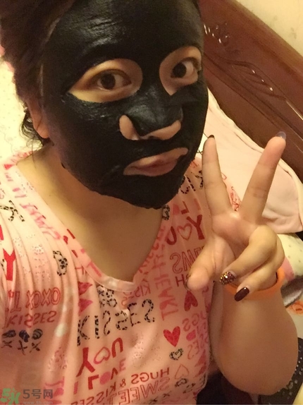 歐尚坊黑面膜怎么樣？歐尚坊黑蒜竹炭蠶絲面膜好用嗎？
