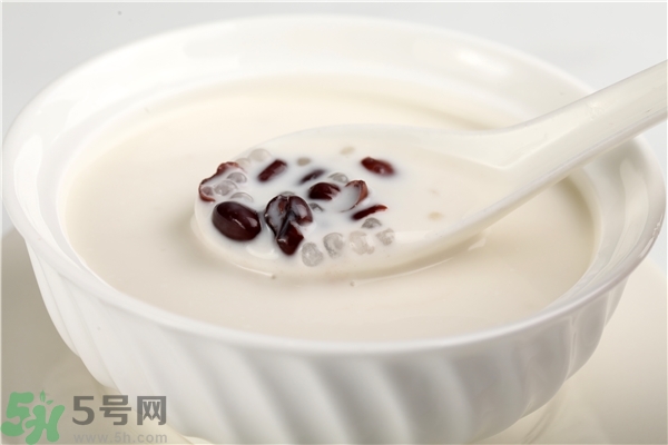 打噴嚏真的是有人在想你嗎？打噴嚏是有人罵你嗎？