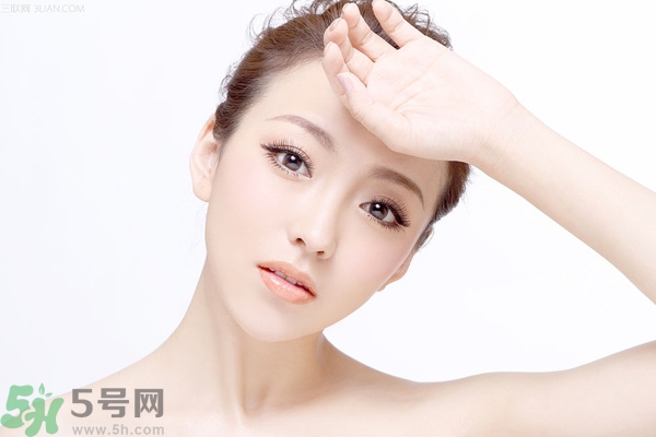 用洗面奶會(huì)長(zhǎng)痘痘嗎？洗面奶的使用步驟？