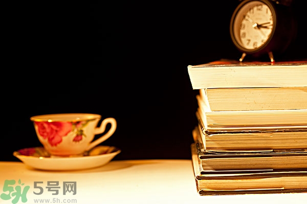 熬夜第二天怎么保持精神？熬夜第二天頭疼怎么辦？