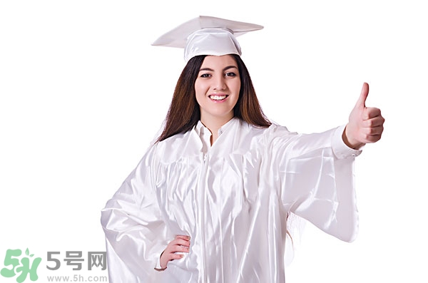 高中女生很矮還能長高嗎？高中女生矮怎么辦？