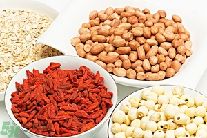 吃蓮子有什么好處和壞處？吃蓮子要去心嗎？