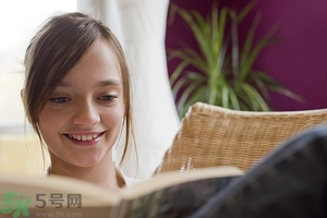 13歲女生胸部發(fā)育了正常嗎？13歲女生胸部發(fā)育要注意什么？