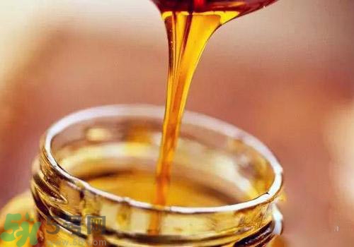 蜂蜜放久了可以吃嗎？蜂蜜放久了吃了會(huì)怎樣？