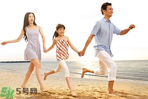 第一次來月經(jīng)能游泳嗎？經(jīng)期不適怎么緩解？