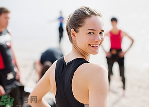 浮潛是什么意思？深潛和浮潛有什么區(qū)別？?