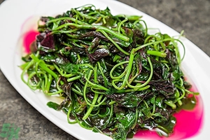 莧菜吃多了有什么壞處？莧菜吃多了大便紅色好嗎？