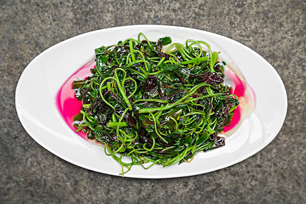 莧菜吃多了有什么壞處？莧菜吃多了大便紅色好嗎？