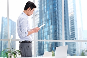 包皮有白色污垢是怎么回事？包皮里面有白色東西是什么很臭