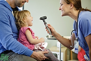 ?皰疹性咽峽炎有什么癥狀？寶寶?皰疹性咽峽炎癥狀