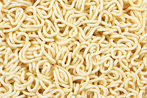 吃方便面會(huì)發(fā)胖嗎？吃方便面有什么壞處？