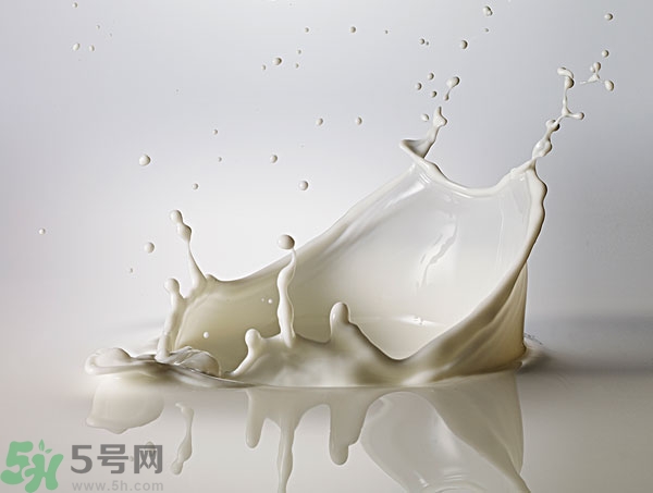 一天喝多少牛奶最好？牛奶一天喝多少合適？