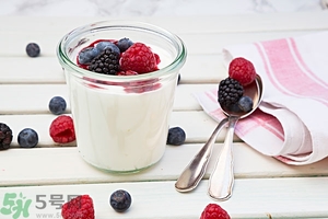 酸奶一天喝多少合適？一天喝多少酸奶最好？