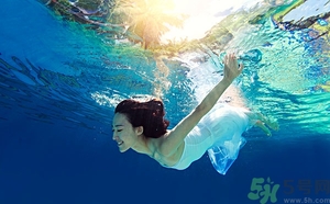 潛水能化妝嗎？女生潛水可以不可以化妝？