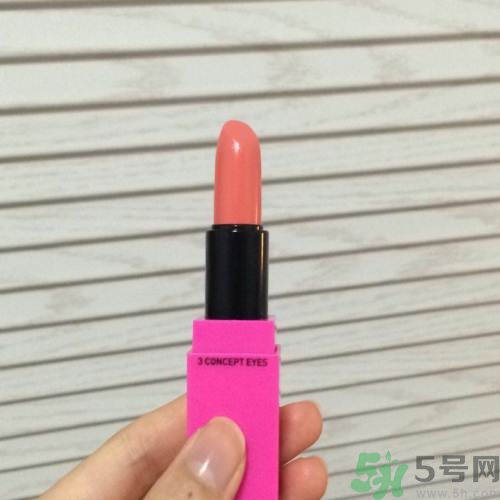 怎么選擇適合自己的口紅顏色？口紅顏色怎么選？