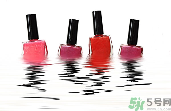 指甲油會(huì)過期嗎？指甲油過期是什么樣的？